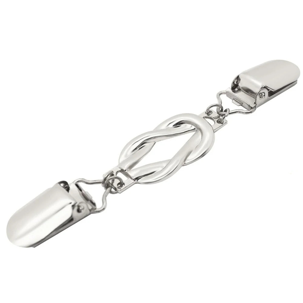 Silver garment clinching clip with a chain link design