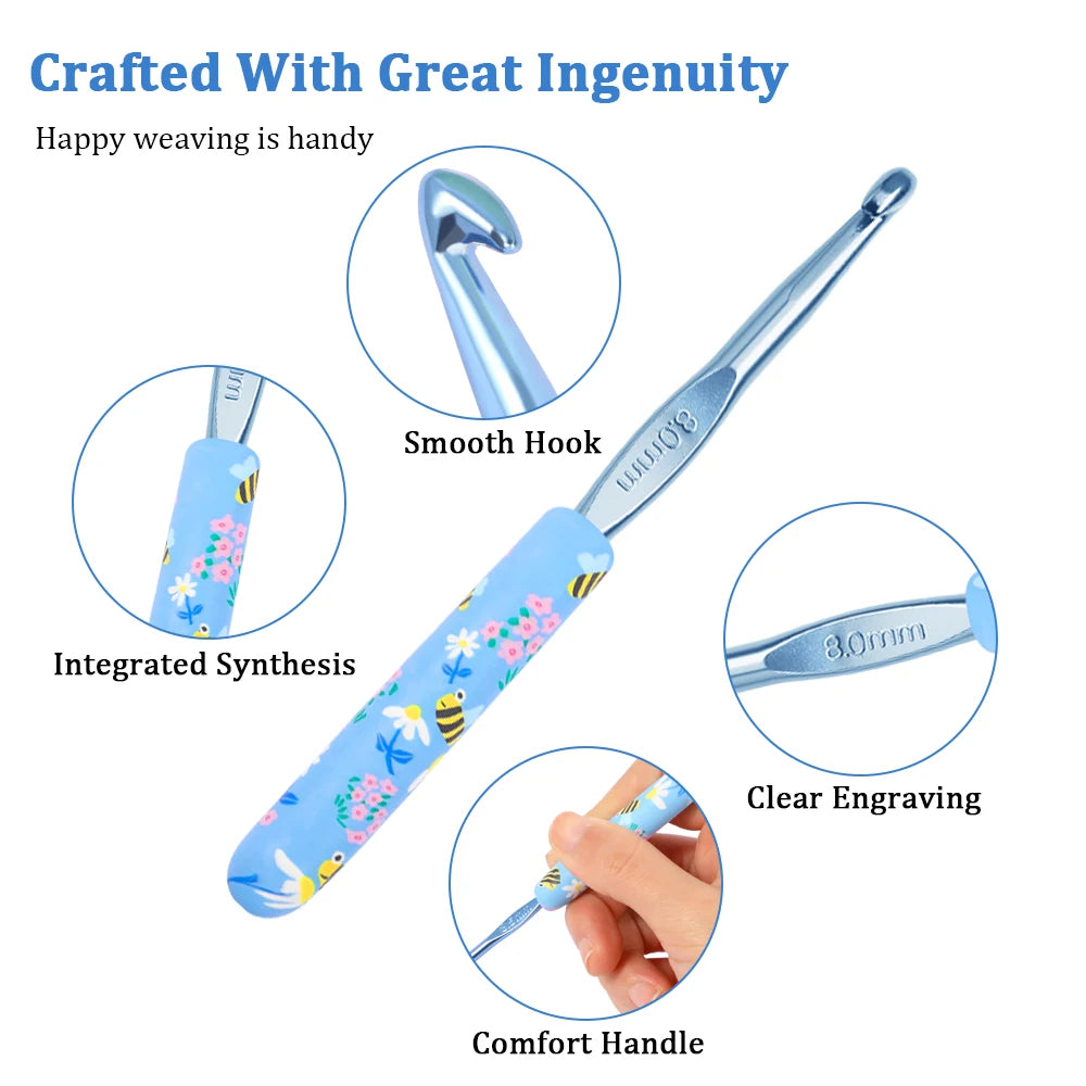 An ergonomic crochet hook set featuring a smooth hook, integrated synthesis, clear engraving, and a comfort handle.