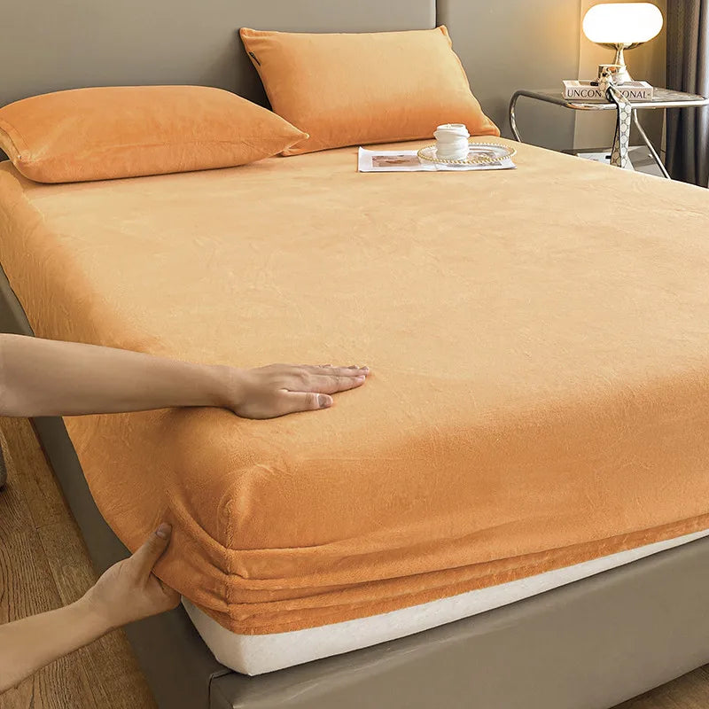 Luxury Velvet Bedding Set (Sheet & Pillowcases)