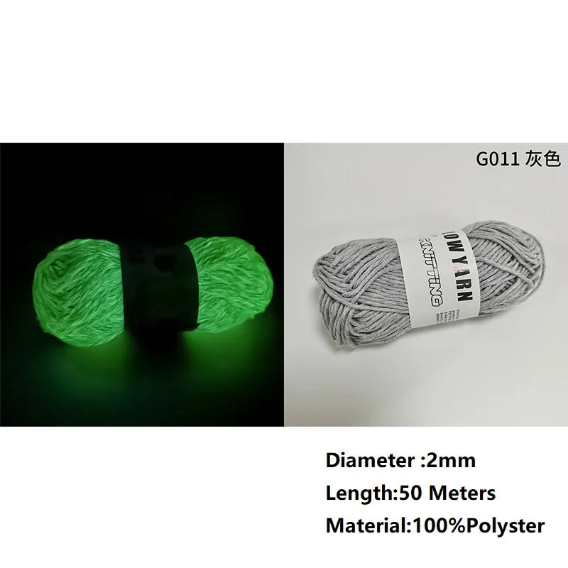 Green glow-in-the-dark yarn for knitting and crochet, 2mm diameter, 50 meters long.