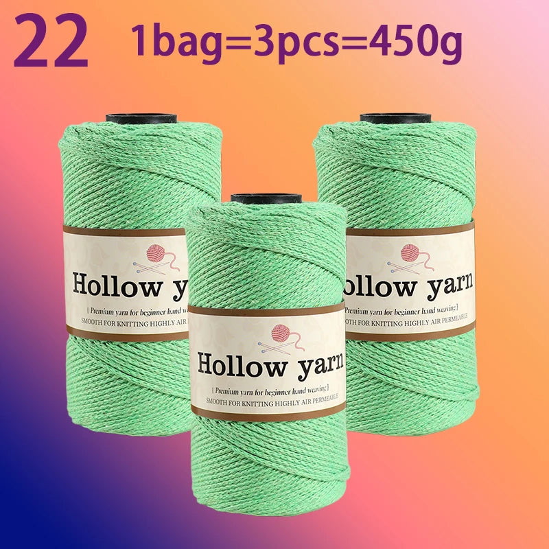 Three spools of green Hollow yarn, each containing 3 pieces and weighing 450g total.