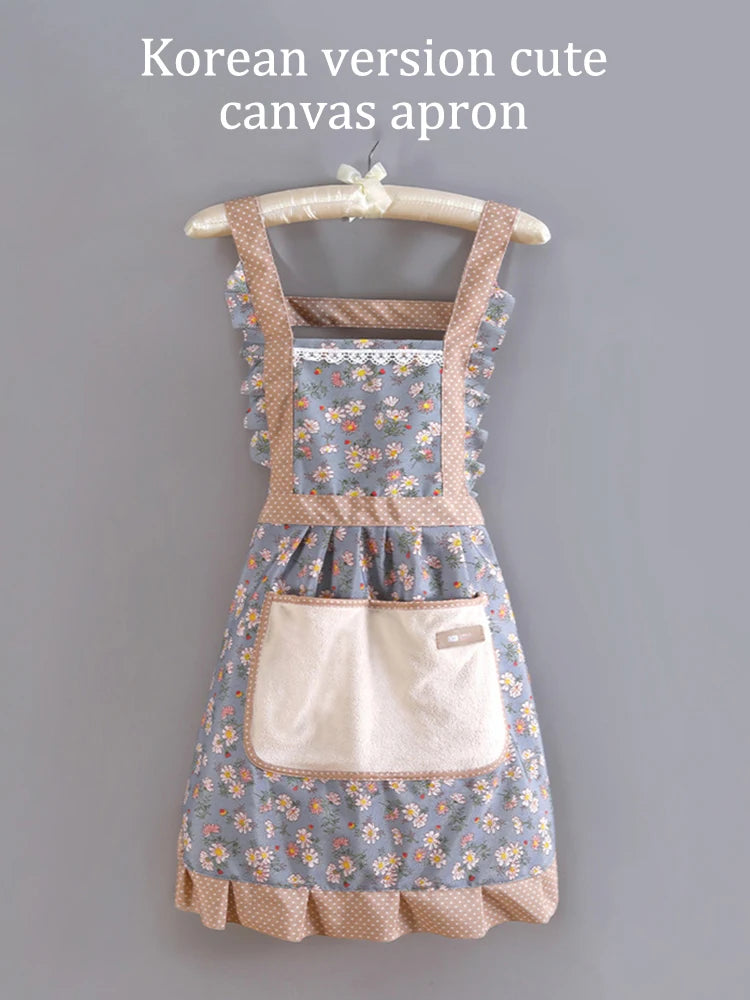 Korean version cute canvas apron featuring a floral pattern and adjustable straps.